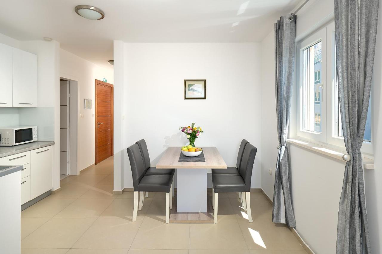 Villa Ivano Makarska Exteriör bild